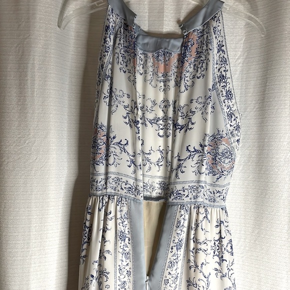 BCBGMaxAzria Mini Dress Size 4 Small - Picture 4 of 9